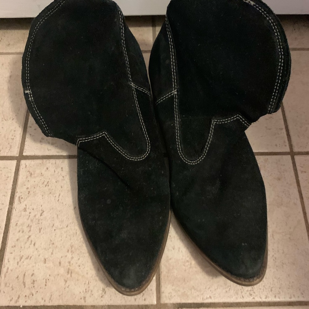 MIA Suede Black Cowboy Booties, Sz 7.5